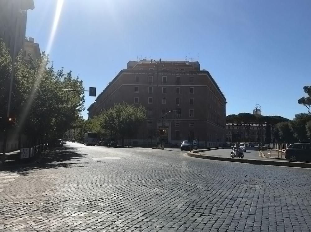 Domus Tacito Luxury Bed & Breakfast Rome Bagian luar foto